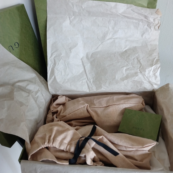 🩸SOLD🩸Gucci💙 Platforms - Picture 5 of 7